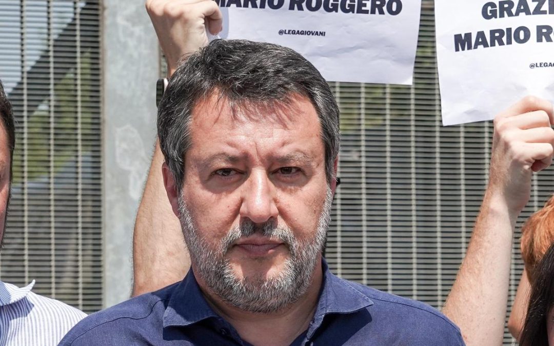 Legittima difesa, Lega vuole cambiare la legge: Forza Italia frena. Conte: “Ddl una follia, così è diritto alla vendetta”