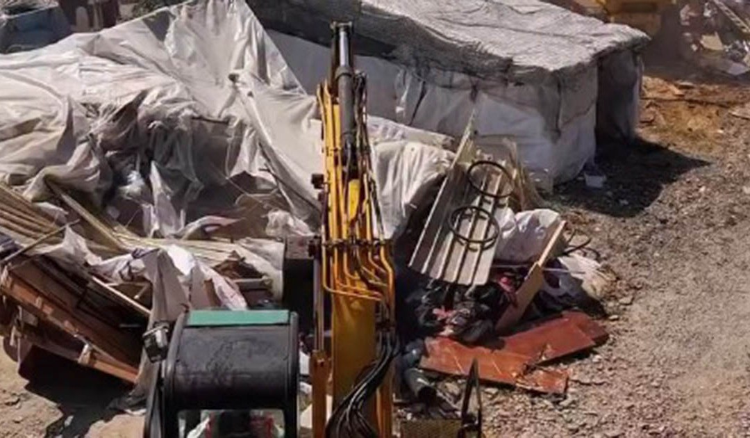 San Ferdinando, smantellata la baraccopoli, Mantovano: «Finisce epoca di degrado»