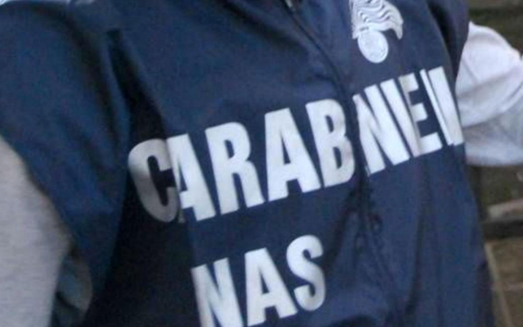 Brescia, neonato circonciso su tavolo da cucina in casa: denunciato cardiologo