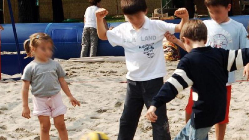 Estate, bimbi più a rischio incidenti: le regole per prevenirli