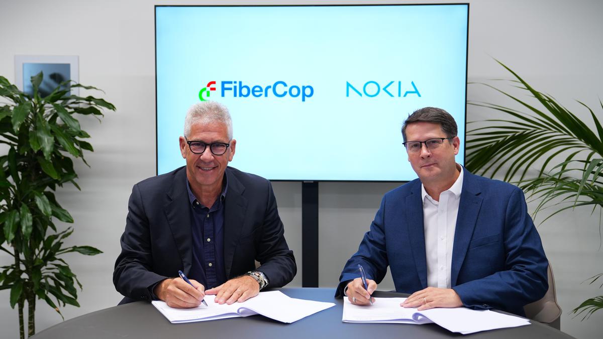 https://www.quotidianodelsud.it/wp-content/uploads/2026/07/stefano-paggi-fibercop-john-harrington-nokia.jpeg