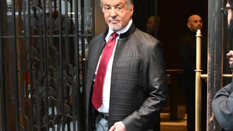 Sylvester Stallone compie 80 anni, dall’Adriana di Rocky al Vietnam di Rambo: tutte le sue scene cult