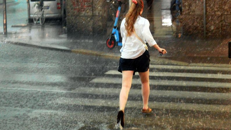 Temporali e crollo termico, ma la tregua dal caldo sarà breve: le previsioni meteo
