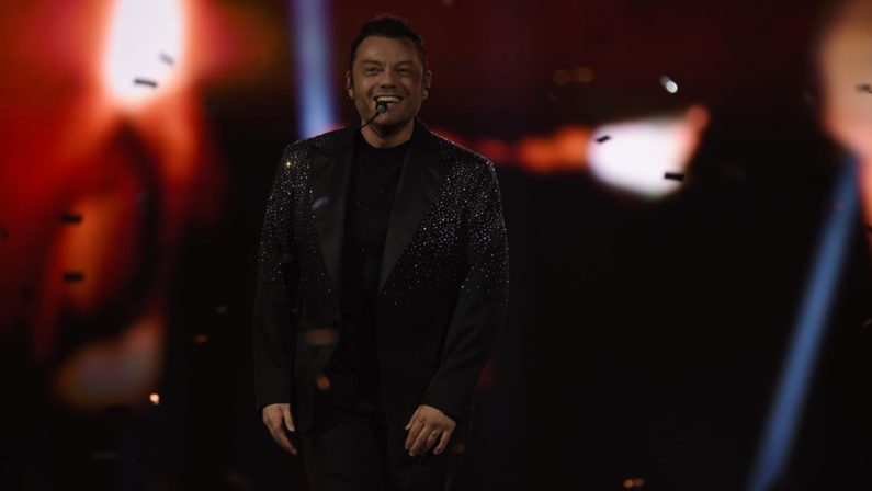 Da Tiziano Ferro un omaggio alla Calabria
