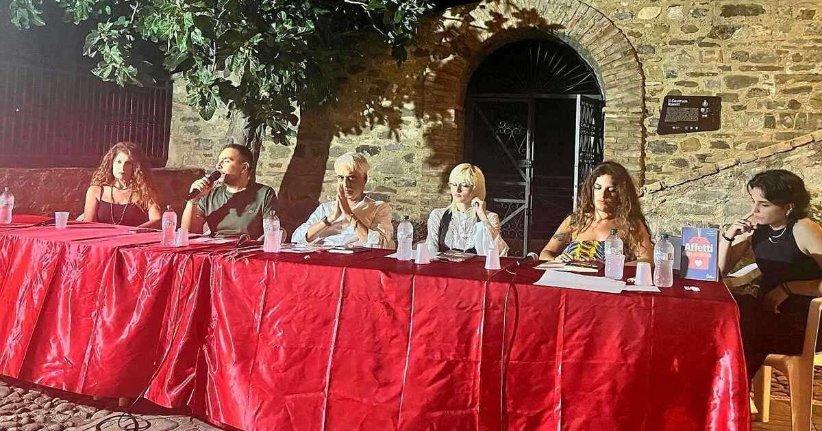 https://www.quotidianodelsud.it/wp-content/uploads/2026/07/trebisacce-roseto.jpg