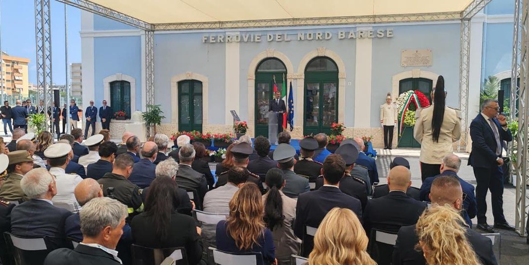 Scontro tra treni ad Andria, Mattarella a cerimonia per decennale: commozione tra parenti vittime