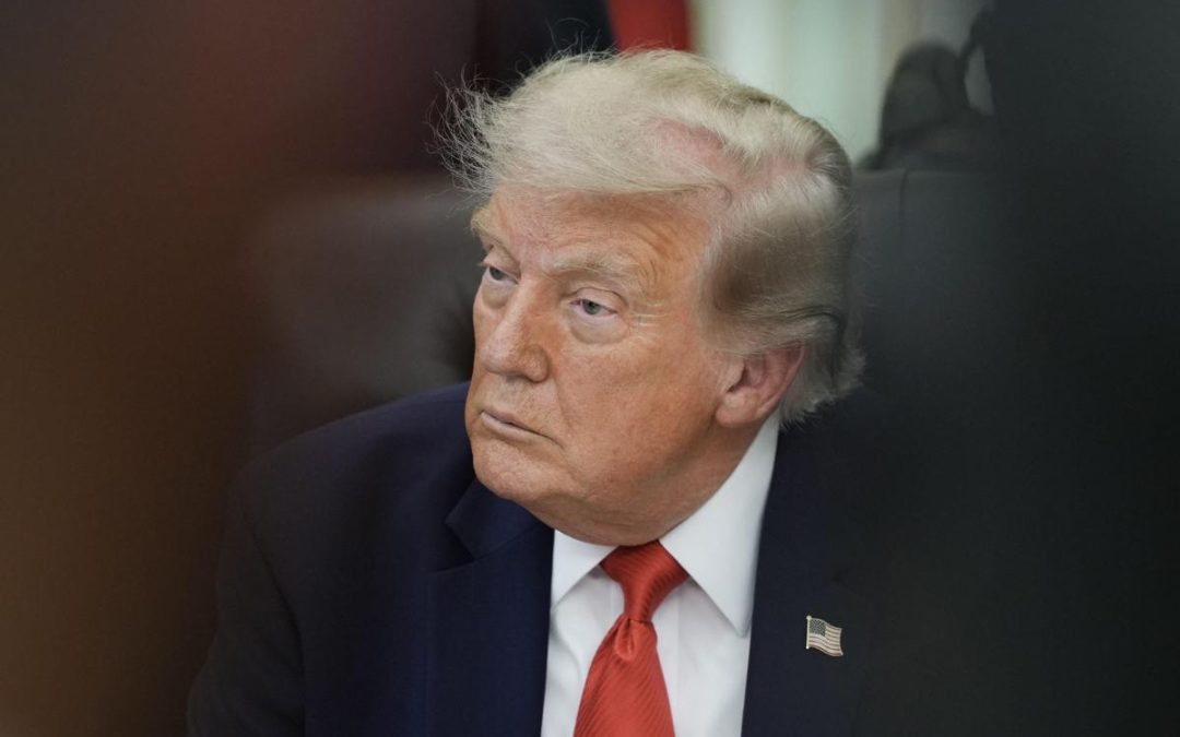 Iran, Trump insiste: “Colpiremo molto duramente, ora è il nostro turno”