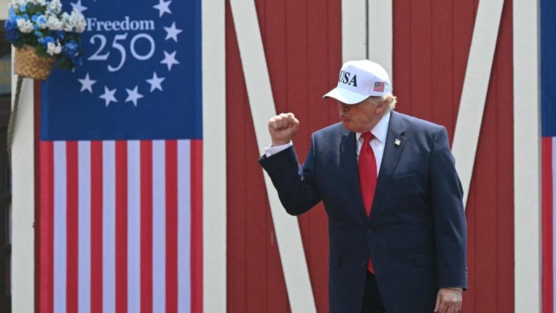 Usa festeggiano il 4 luglio, Independence Day tra caldo estremo e fuochi record di Trump