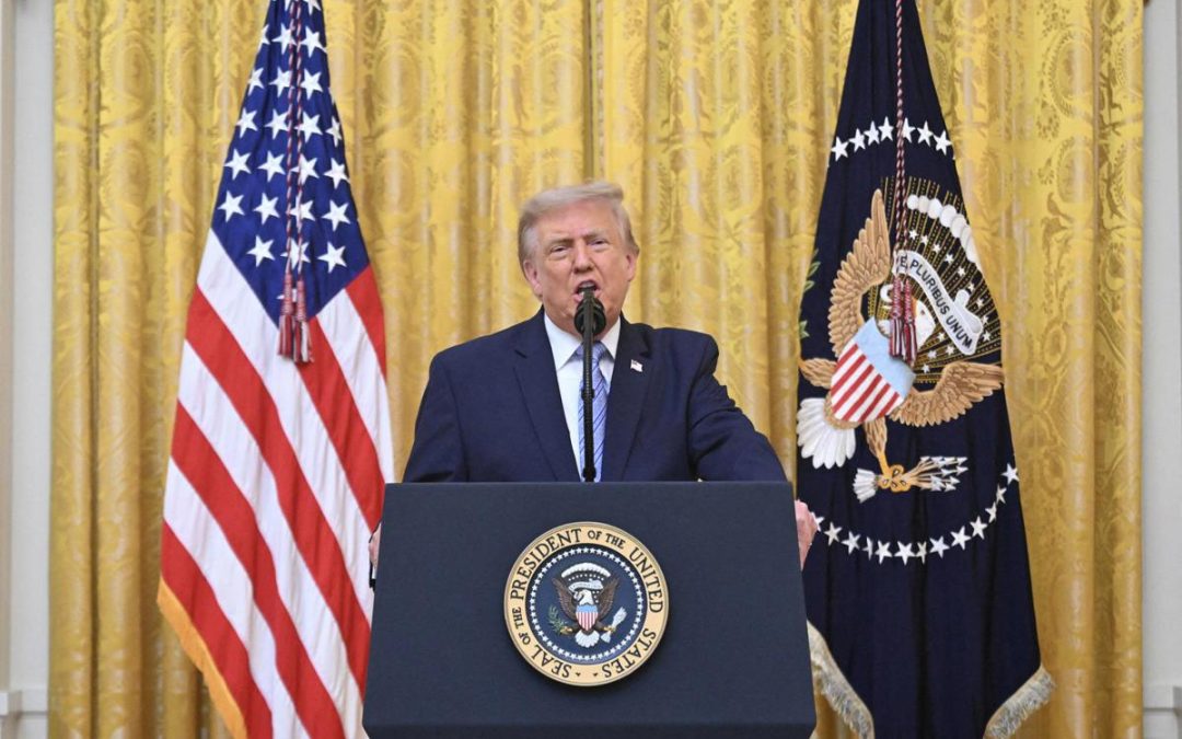 Trump denuncia il sistema elettorale Usa: “E’ compromesso, Cina ha rubato dati”