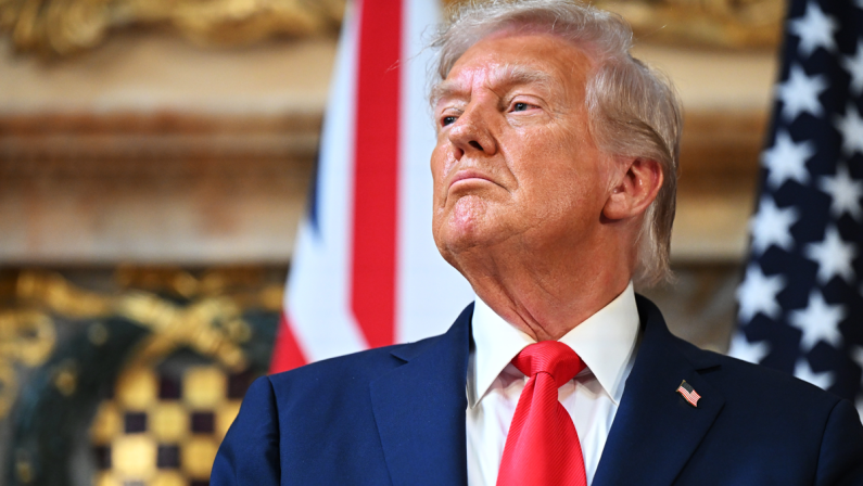4 luglio, Trump a Mount Rushmore: “Non saremo mai comunisti, nostra identità sotto attacco”