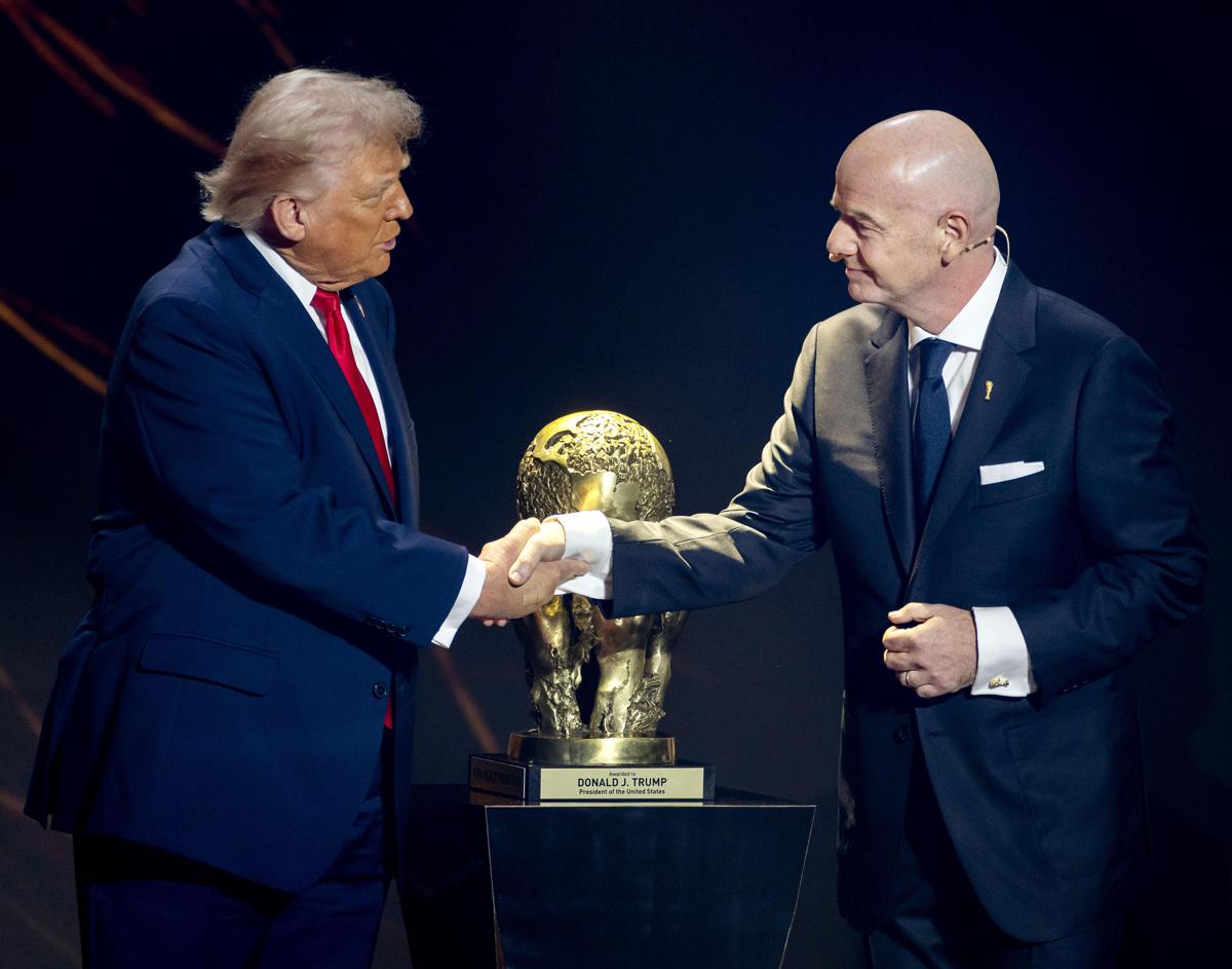 https://www.quotidianodelsud.it/wp-content/uploads/2026/07/trump-infantino-fg-0607.jpeg