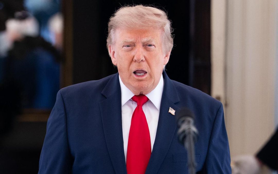 Iran, Trump ‘guardiano’ di Hormuz: tycoon tra rimborsi, blocco navale e terza ondata di raid