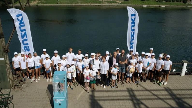 Suzuki rinnova “Insieme per un Po pulito”, raccolti 100 chili di rifiuti a Torino