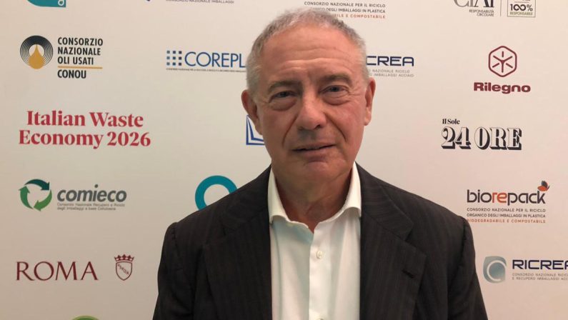 Sostenibilità, Urso (Mimit): “Italia leader in Europa in riciclo di materie prime”