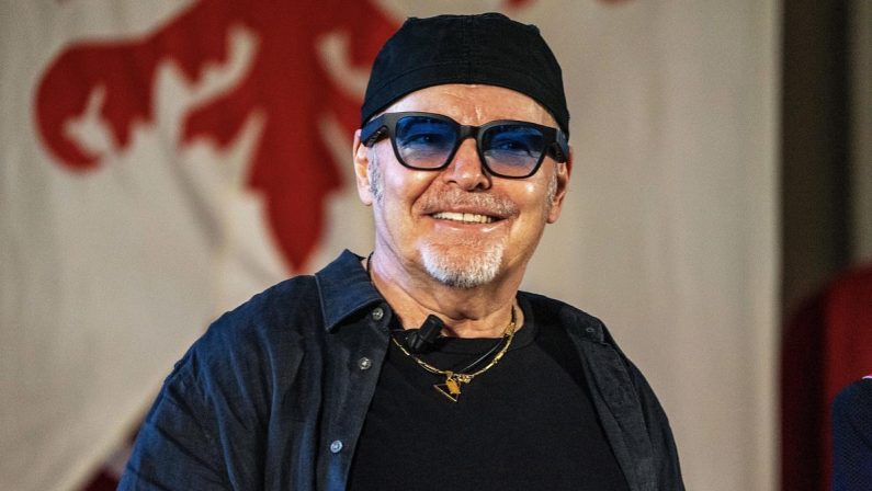 Vasco: “Kom… plimenti a Ultimo, ogni record è fatto per essere battuto”