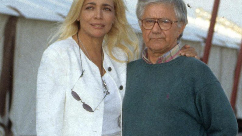 Don Mazzi, il dolore di Mara Venier: “Perdo il mio secondo padre”