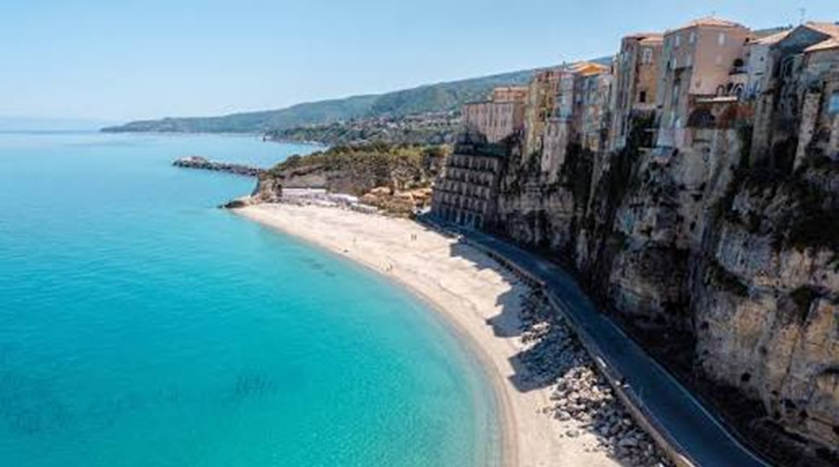 https://www.quotidianodelsud.it/wp-content/uploads/2026/07/vibonese-costa-degli-dei-imprenditore-sequestro.jpg