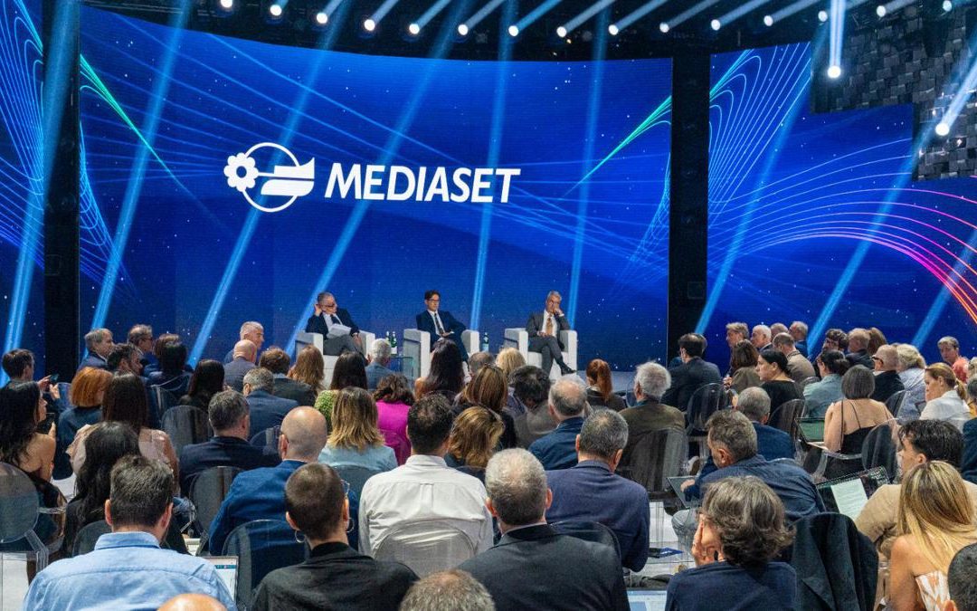 Mediaset scommette sui classici, punta su Milo Infante e non chiude ad Amadeus e Mentana