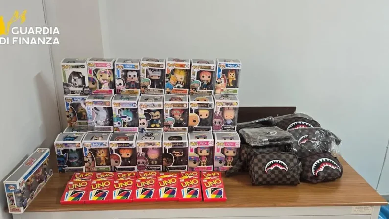 Nel Cosentino sequestrati in un negozio 1.600 giocattoli non sicuri