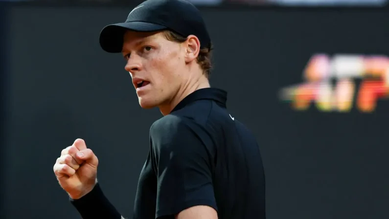 Ranking Atp, 83 settimane da numero uno del mondo per Sinner. Cobolli sale 8°, Alcaraz torna 2°
