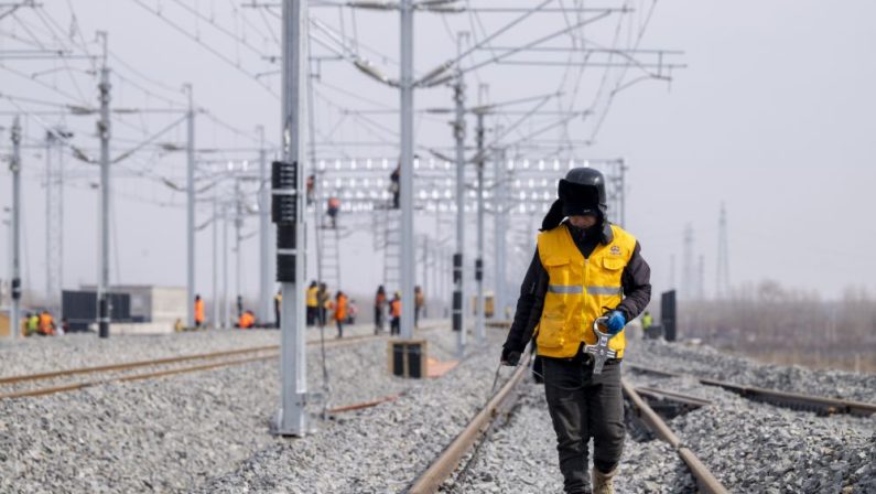 Cina, al via test per la linea ferroviaria ad alta velocità in zona permafrost