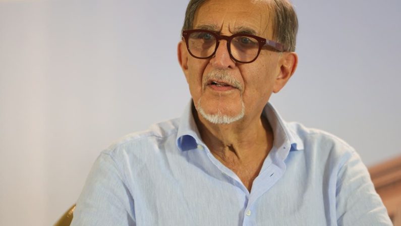La Russa ricorda Guccini “Ha accompagnato con la sua musica intere generazioni”