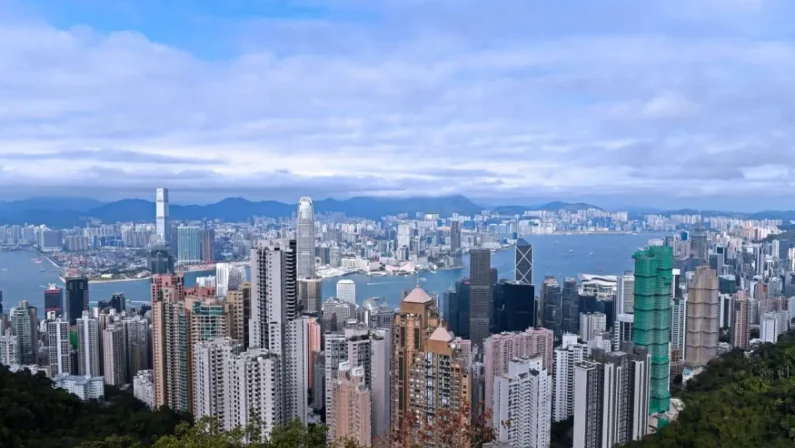 Cina, a Hong Kong +11% di arrivi turistici nei primi 7 mesi del 2026