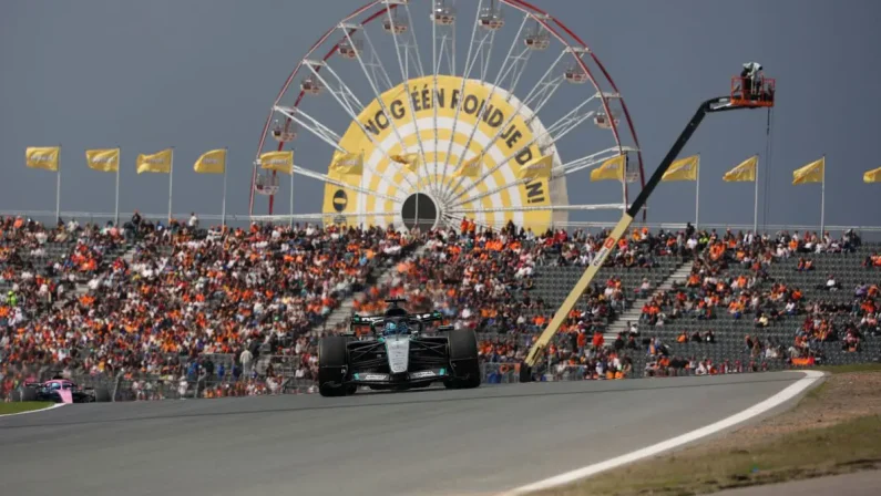 Russell in pole nella Sprint d’Olanda davanti a Norris e Leclerc