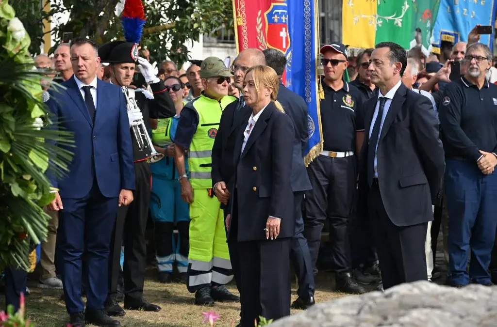 Sisma 2016, Meloni ad Amatrice per il decennale. Zuppi “Ricostruire la comunità”