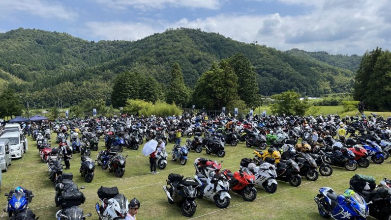 Hayabusa Station Festival, il raduno che celebra in Giappone la sportiva Suzuki