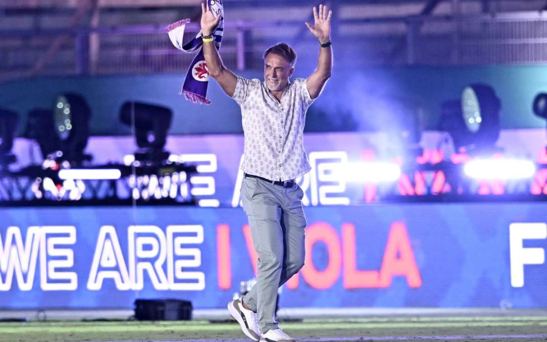 Il Centenario della Fiorentina tra suoni e ricordi, ovazione per Batigol