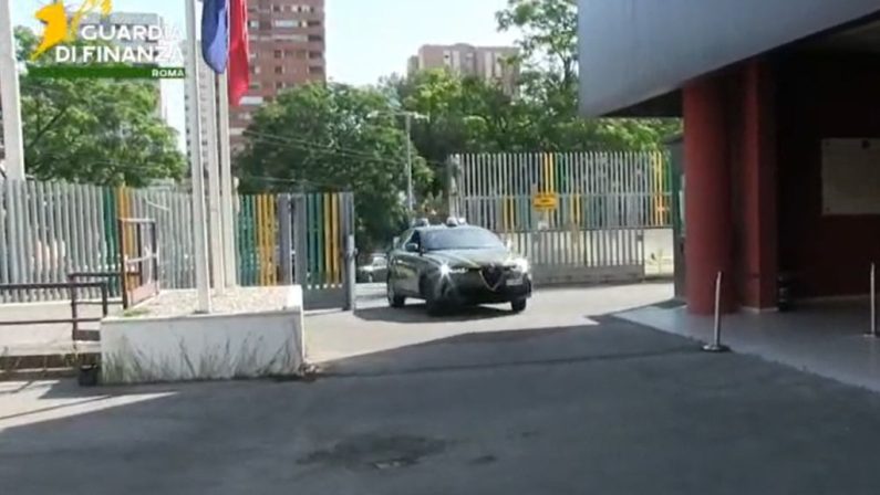 Traffico di stupefacenti a Roma Est, sequestrati 13 Kg di droga e 2 arresti
