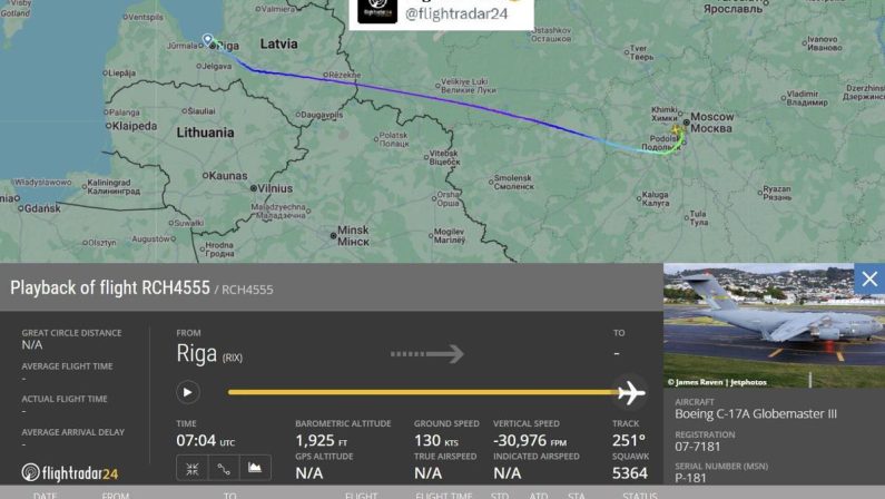 Russia, media: aereo militare Usa atterrato a Mosca, dal Cremlino nessuna informazione
