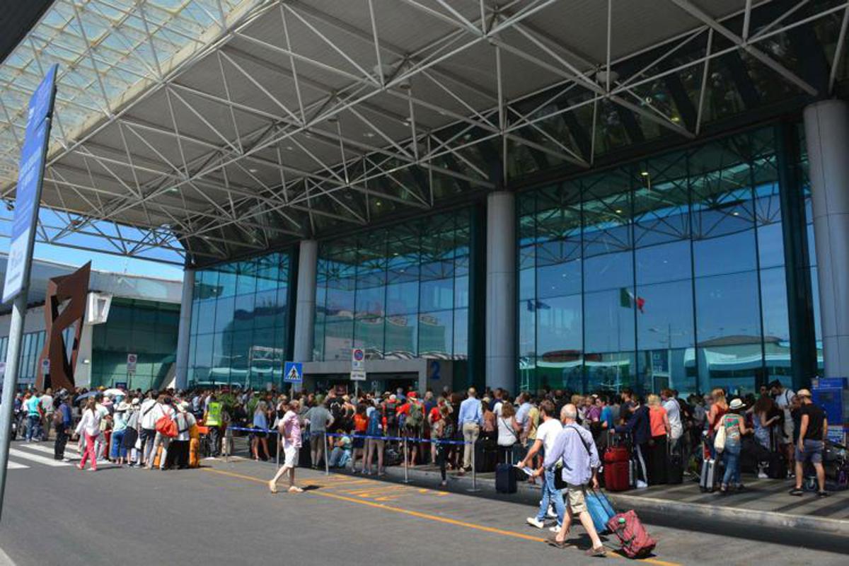 https://www.quotidianodelsud.it/wp-content/uploads/2026/08/aeroporto-fiumicino-repertorio-ipa-fg.jpeg