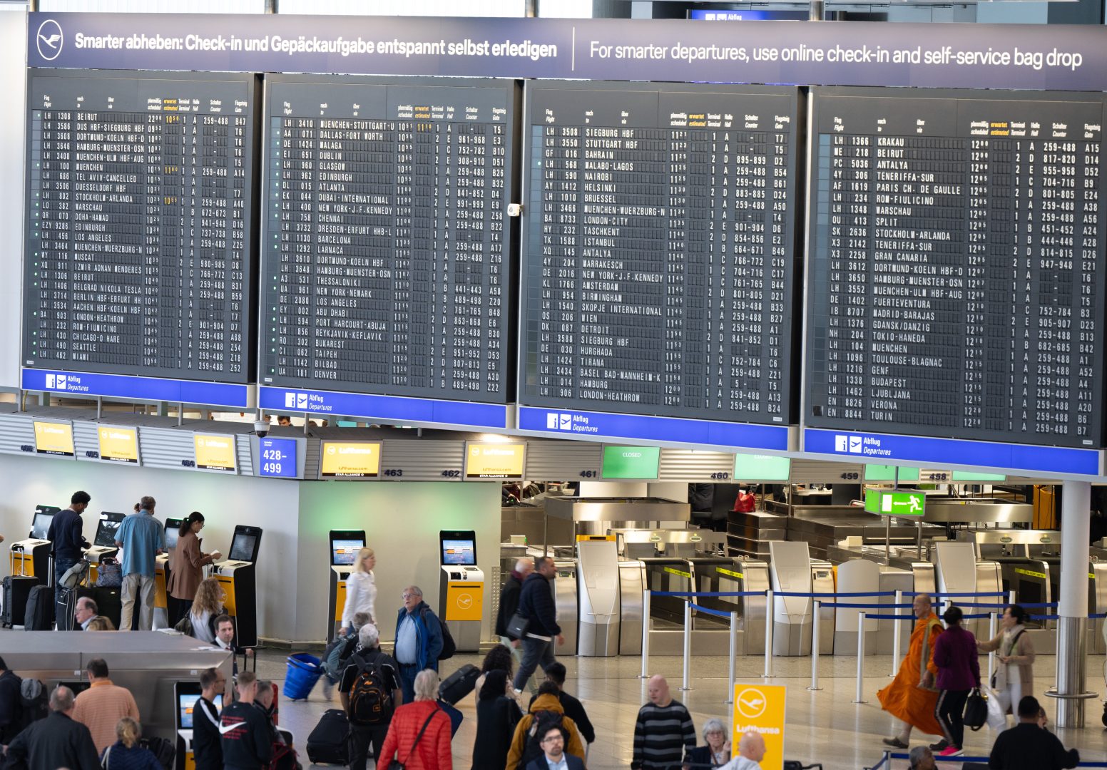 https://www.quotidianodelsud.it/wp-content/uploads/2026/08/aeroporto-francoforte.jpg