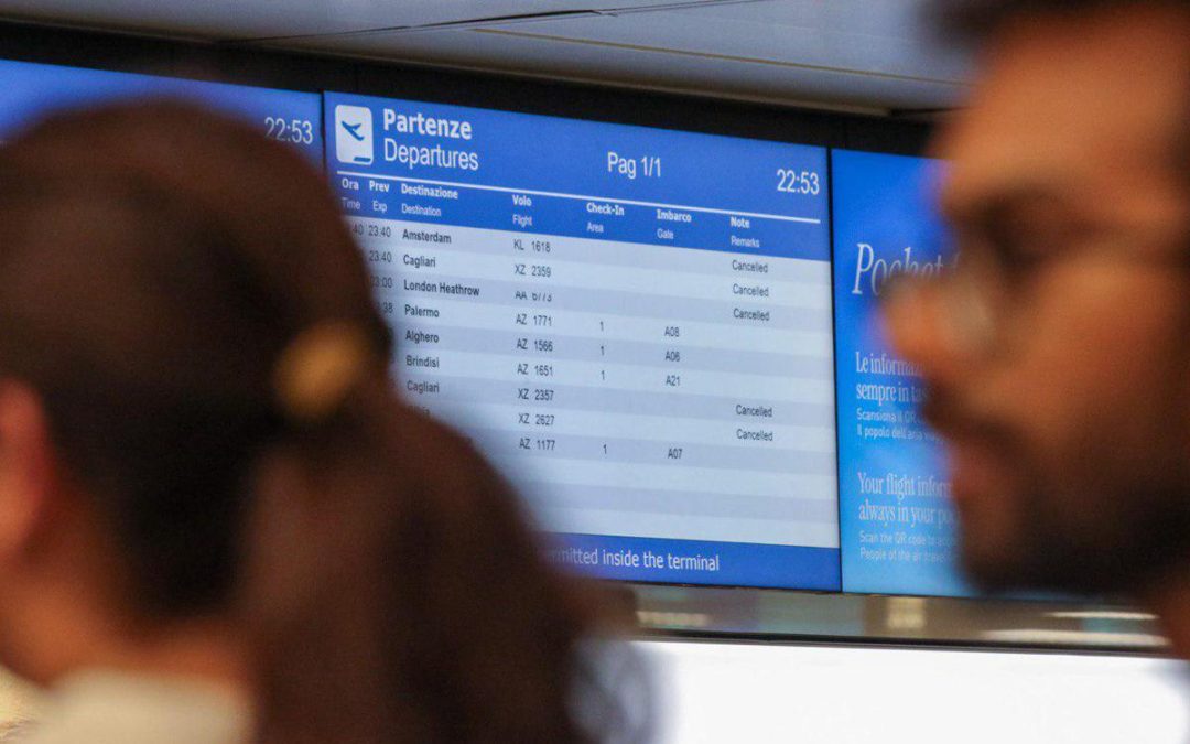 Accompagna il figlio in aeroporto, paga la sosta ma riceve… 200 euro di multa