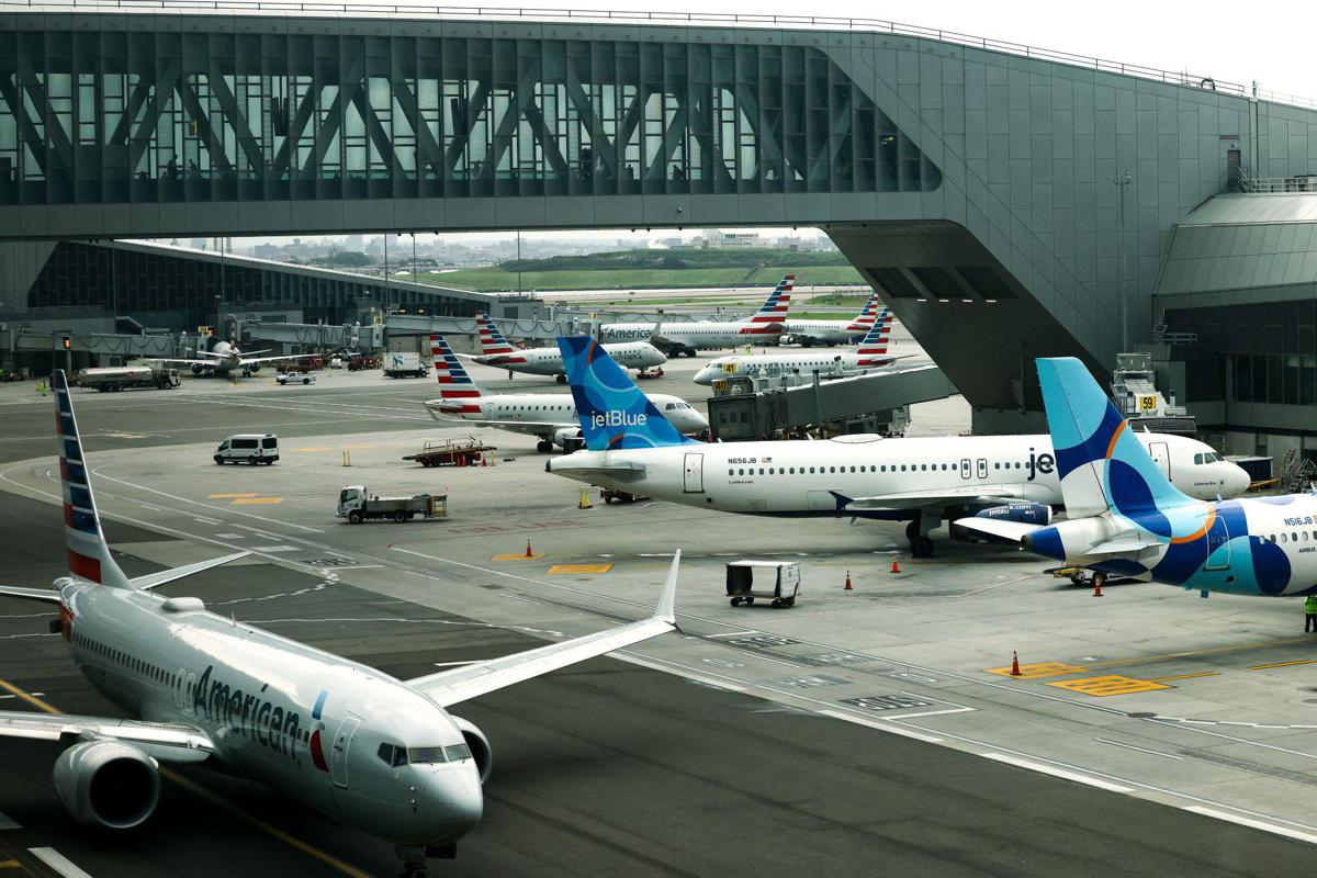 https://www.quotidianodelsud.it/wp-content/uploads/2026/08/aeroporto-laguardia-afpp.jpeg