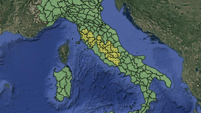Maltempo, allerta meteo gialla per temporali mercoledì 12 agosto: la mappa delle 4 ragioni a rischio