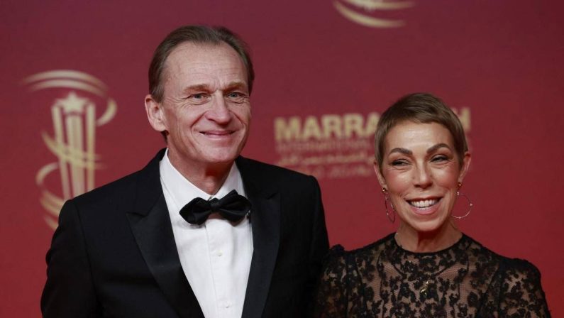 Morti in un incidente stradale il produttore cinematografico Nicolas Altmayer e la compagna Mathilde Favier: indagini in corso