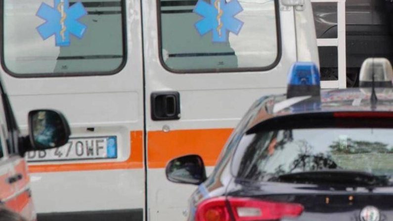 Cade dal tetto di un capannone, morto imprenditore a Deruta