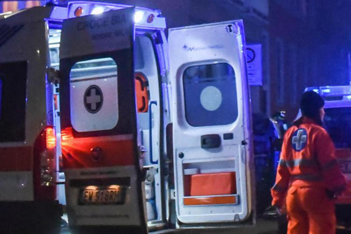 https://www.quotidianodelsud.it/wp-content/uploads/2026/08/ambulanza-notte-13-fg.jpeg