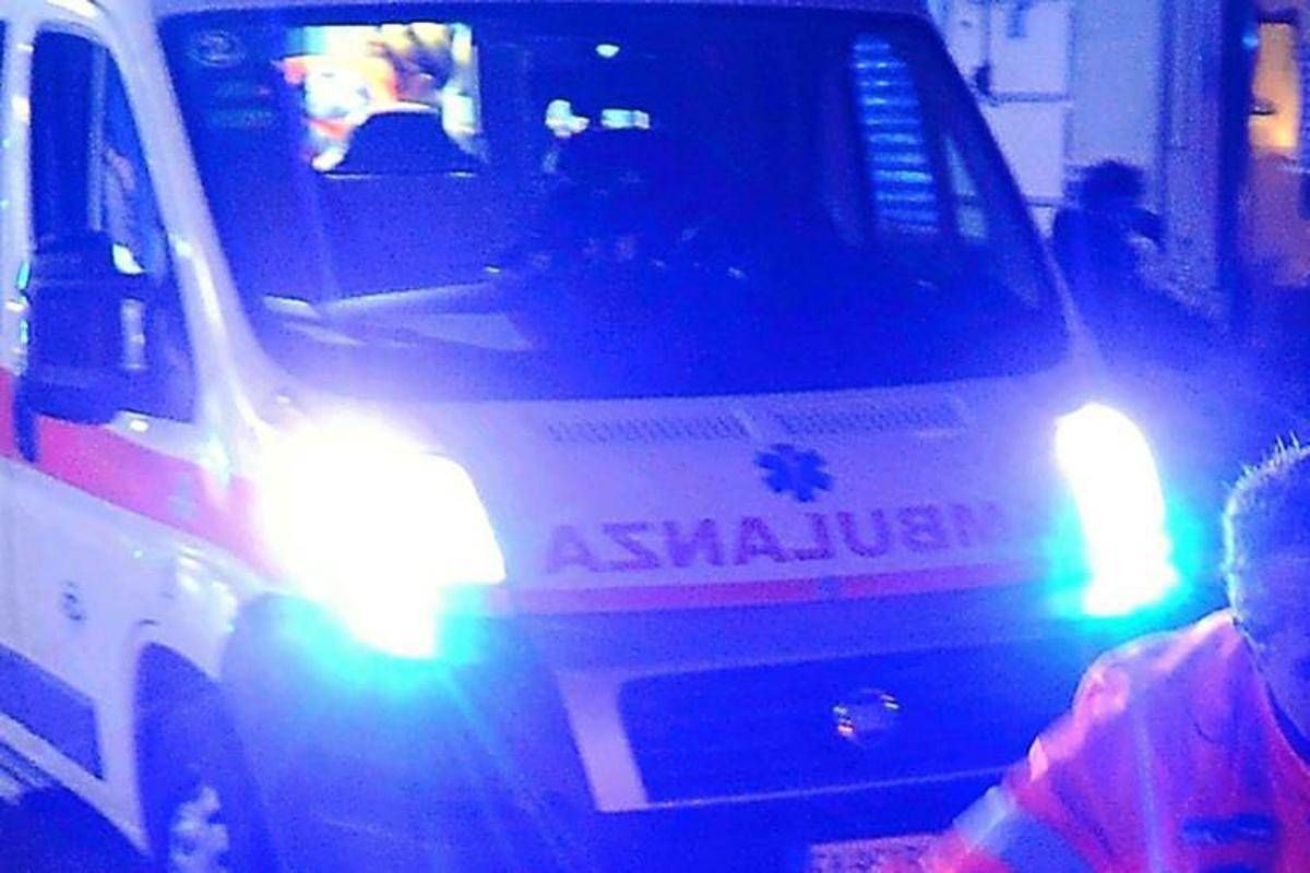 https://www.quotidianodelsud.it/wp-content/uploads/2026/08/ambulanza-notte-fg-13.jpeg