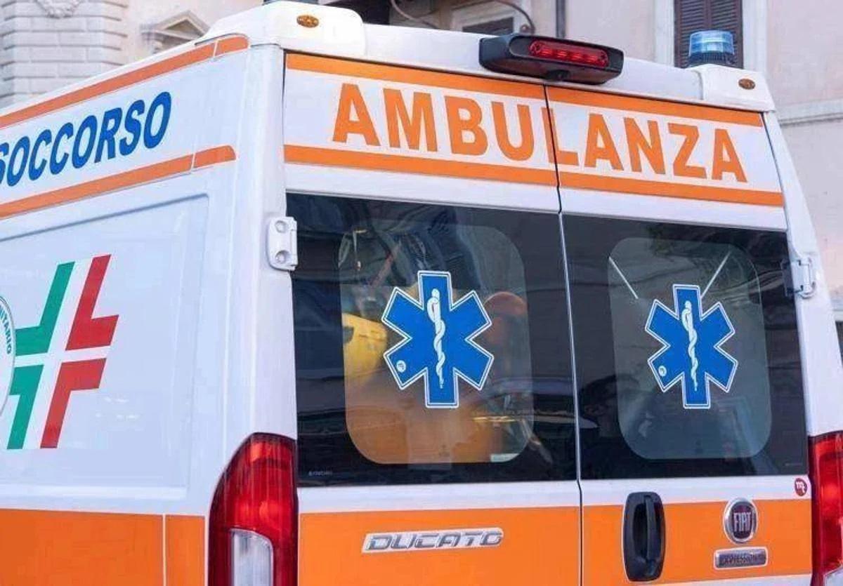 https://www.quotidianodelsud.it/wp-content/uploads/2026/08/ambulanza-repertorio-fg.jpeg
