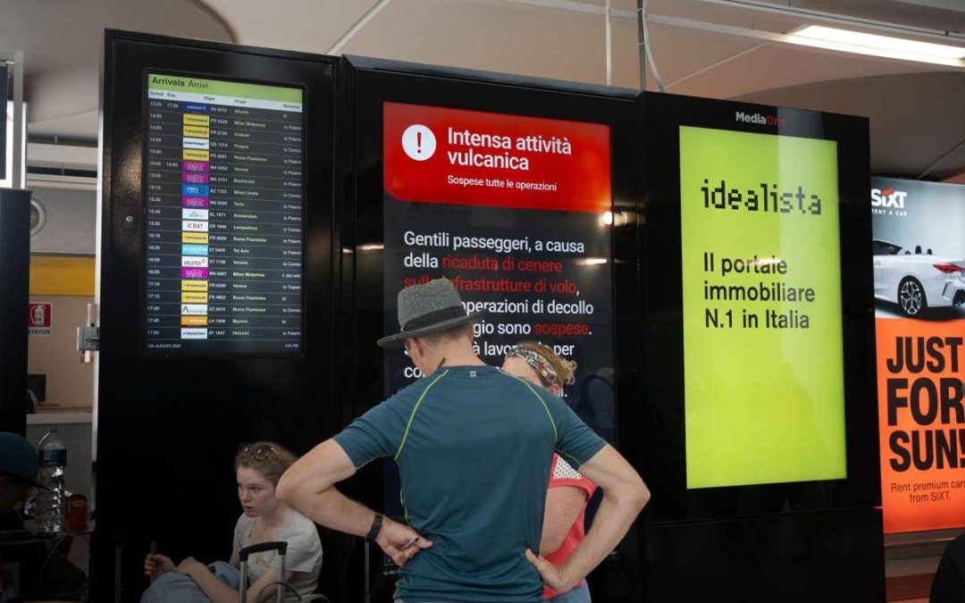 Aeroporto di Catania, scende l’allerta per l’Etna: voli sospesi fino alle 14