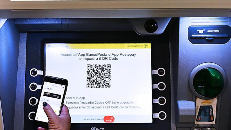 Poste Italiane amplia la rete Postamat, 431 nuove installazioni in primo semestre 2026