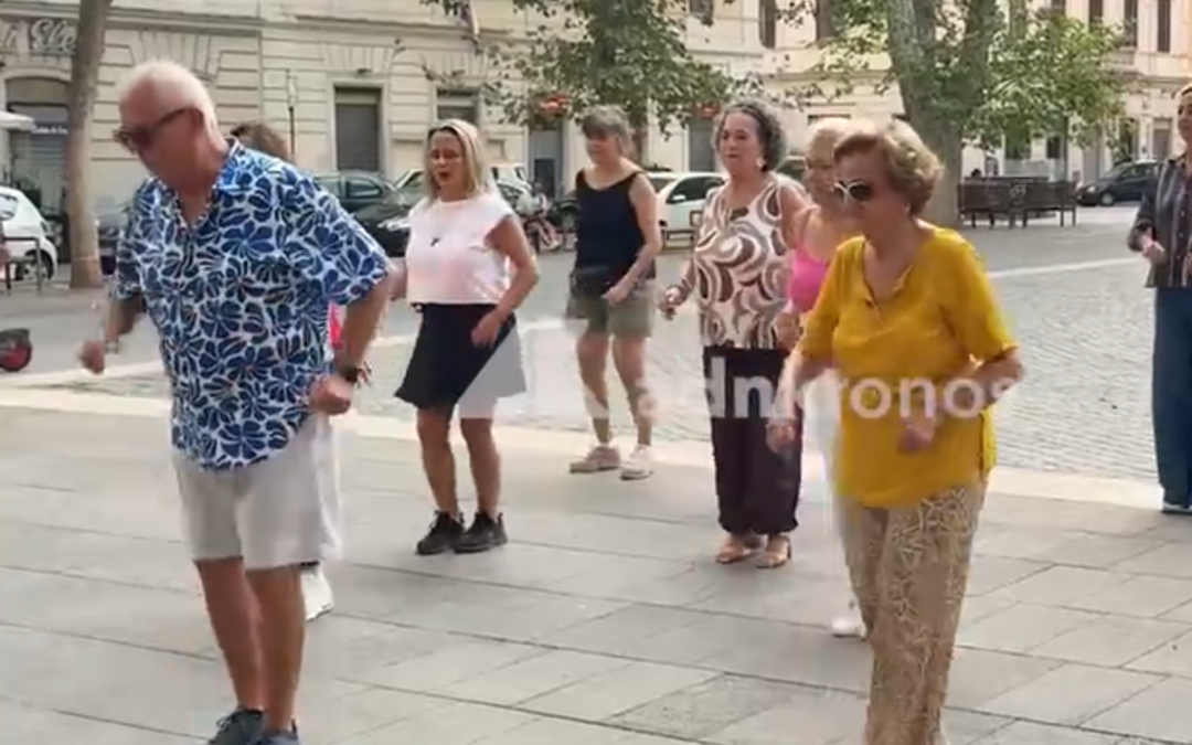 “Portateci a Ballando”: l’appello di Pasquale ed Elisa, i ballerini virali di Roma