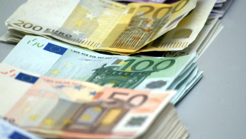 Australia, stipendio record con quattro ore di lavoro: “Il problema è la solitudine”