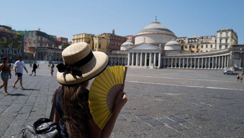 Gran caldo non molla l’Italia, anche oggi 19 città in allerta