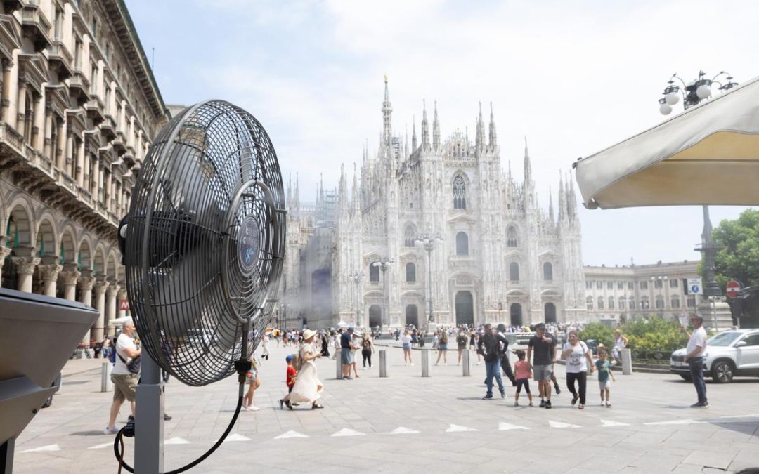 Caldo, il trucco contro l’umidità in casa usando… un cucchiaio