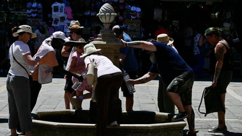 Fine del caldo, arriva la svolta meteo: temporali e temperature in calo da domani